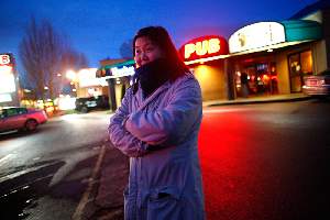 PETITE CHRONIQUE D'UNE IMMIGRATION. Chhor Huy s'installe Ã  Vancouver et commence une nouvelle vie.